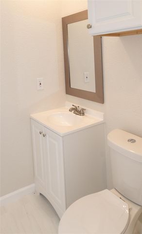 97 Anthony ST B, Austin, TX 78702