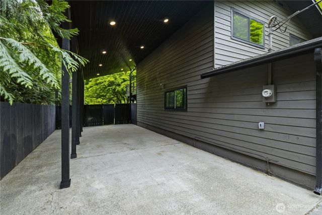4008 NE 197th Street, Lake Forest Park, WA 98155