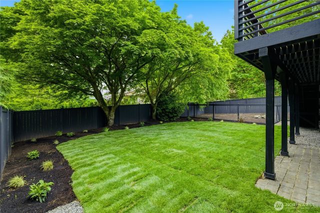 4008 NE 197th Street, Lake Forest Park, WA 98155