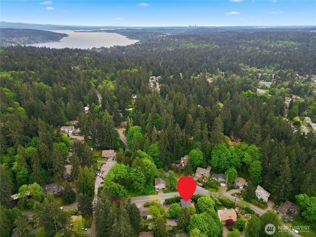 4008 NE 197th Street, Lake Forest Park, WA 98155