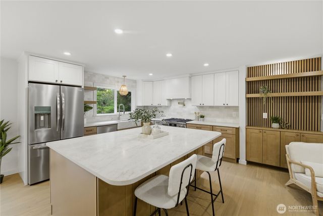 4008 NE 197th Street, Lake Forest Park, WA 98155