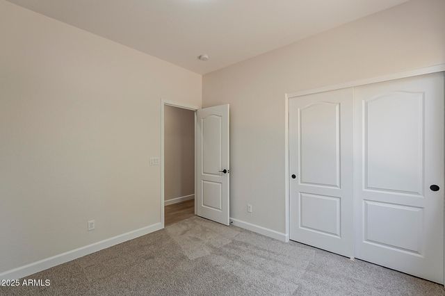 180 W ROADRUNNER Drive, Chandler, AZ 85286