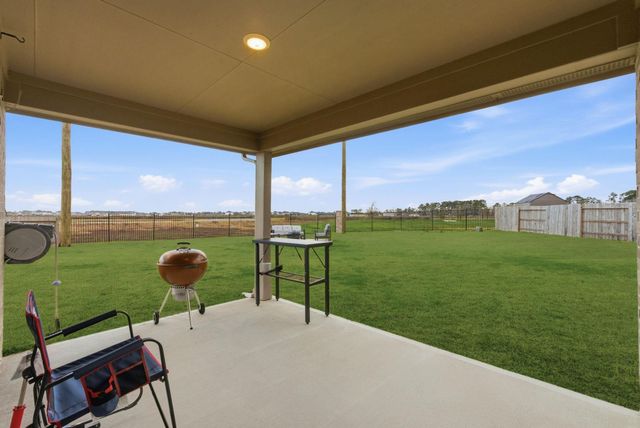 322 Coral Drift Court, Crosby, TX 77532