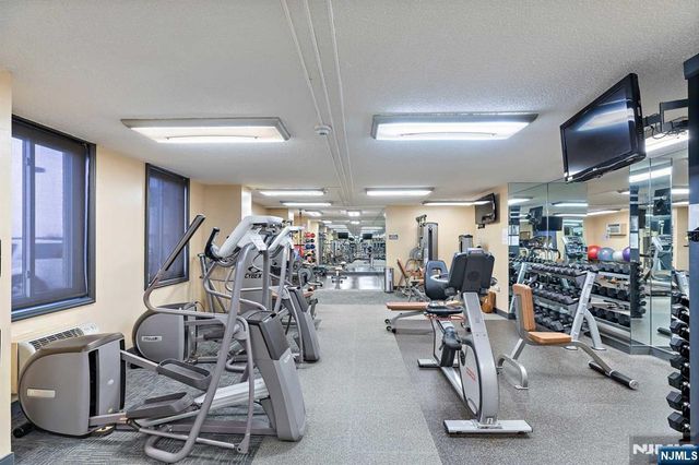 160 Overlook Avenue 11A, Hackensack, NJ 07601