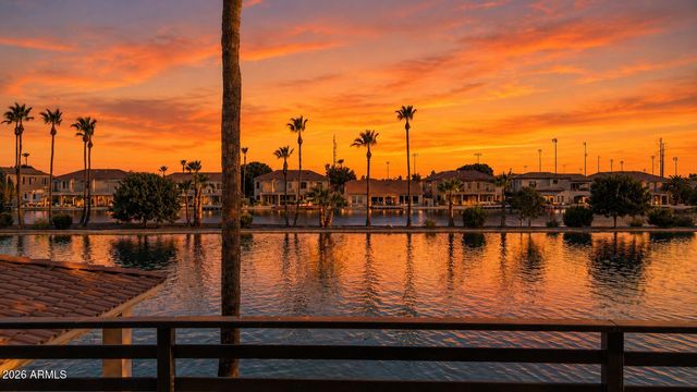 1455 W HEATHER Avenue, Gilbert, AZ 85233