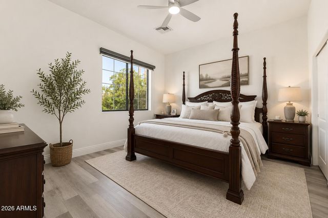 1455 W HEATHER Avenue, Gilbert, AZ 85233