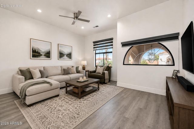 1455 W HEATHER Avenue, Gilbert, AZ 85233