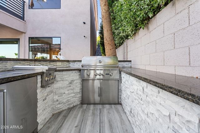 1455 W HEATHER Avenue, Gilbert, AZ 85233