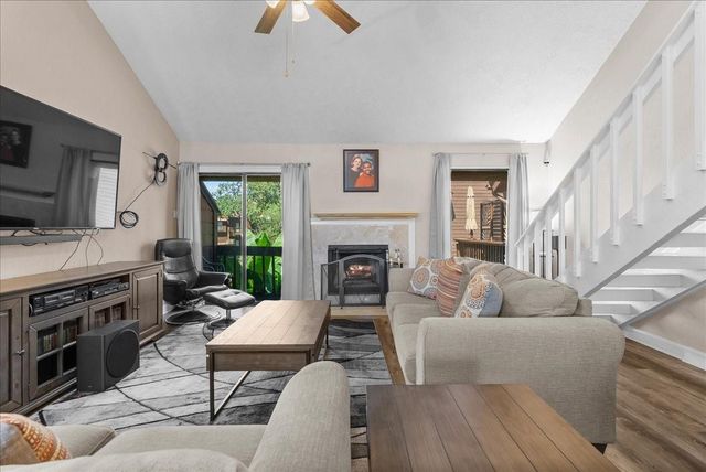 721 Davis Road, League City, TX 77573