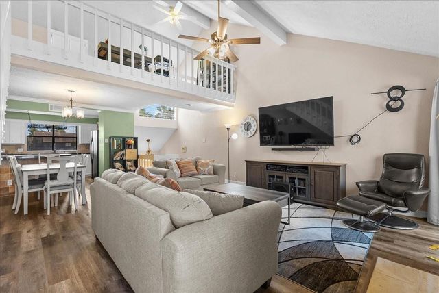 721 Davis Road, League City, TX 77573