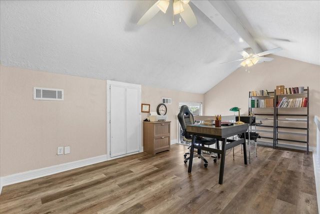 721 Davis Road, League City, TX 77573