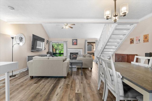 721 Davis Road, League City, TX 77573
