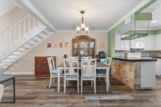 721 Davis Road, League City, TX 77573