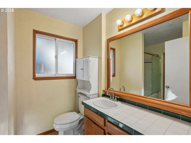 345 Ne 199TH Ave, Portland, OR 97230