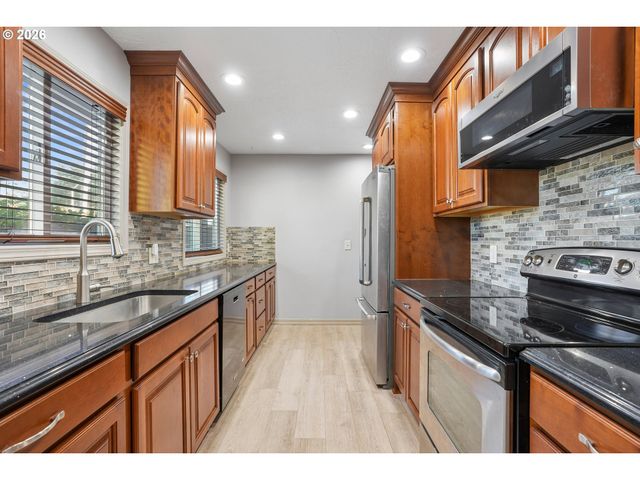345 Ne 199TH Ave, Portland, OR 97230