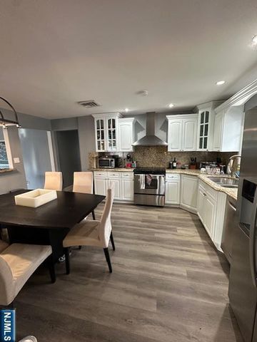 298 Julianne Terrace, Secaucus, NJ 07094