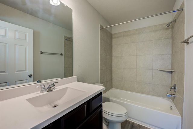 6544 Castle Loch Court, Houston, TX 77048