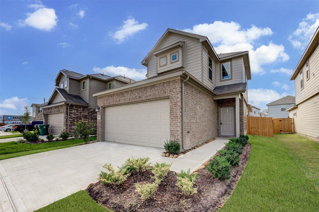 6544 Castle Loch Court, Houston, TX 77048