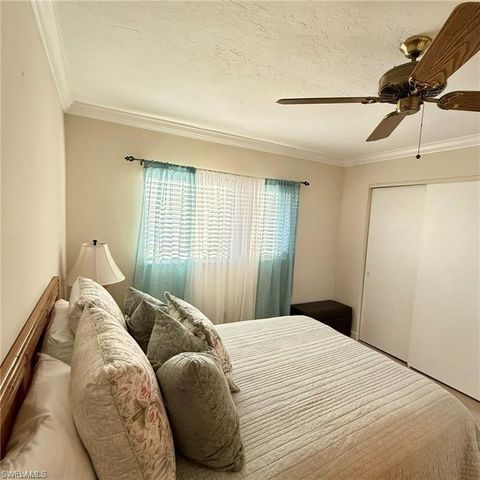 57 High Point CIR W 201, Naples, FL 34103