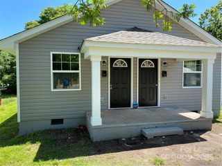 728 Pine Street, Lincolnton, NC 28092