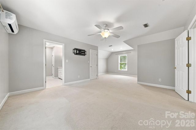 555 19th Avenue Lane NW, Hickory, NC 28601