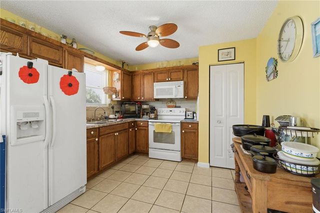 2303 NE 23rd AVE, Cape Coral, FL 33909