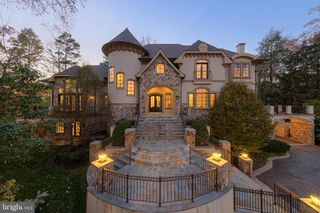 8710 FERNWOOD RD, Bethesda, MD 20817