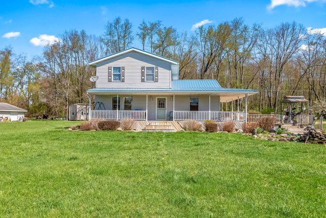 320 Jonesville Road, Jonesville, MI 49250