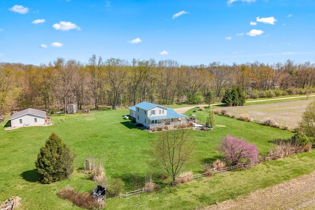 320 Jonesville Road, Jonesville, MI 49250