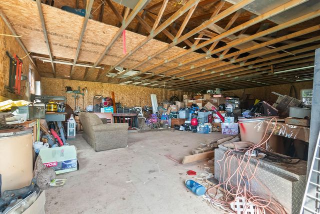 320 Jonesville Road, Jonesville, MI 49250