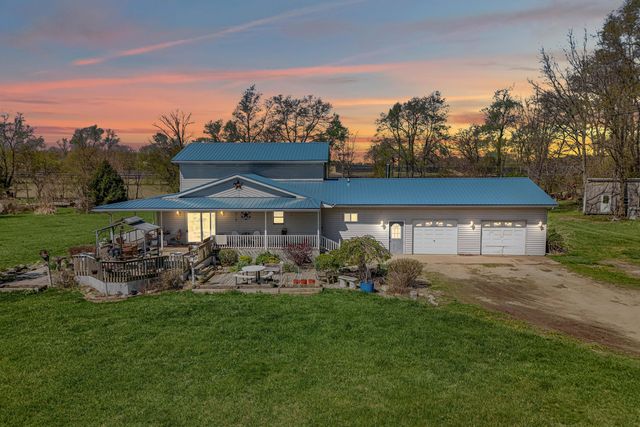 320 Jonesville Road, Jonesville, MI 49250