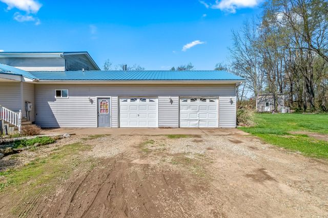 320 Jonesville Road, Jonesville, MI 49250