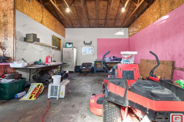 320 Jonesville Road, Jonesville, MI 49250