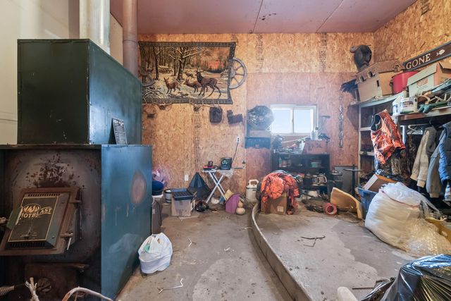 320 Jonesville Road, Jonesville, MI 49250
