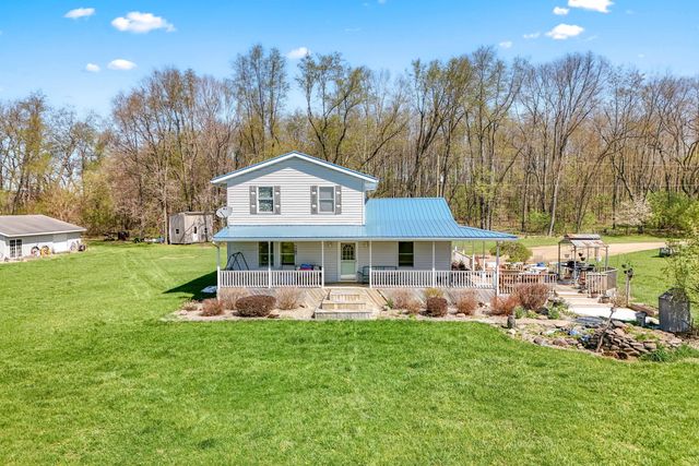 320 Jonesville Road, Jonesville, MI 49250