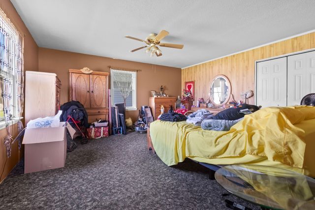 320 Jonesville Road, Jonesville, MI 49250