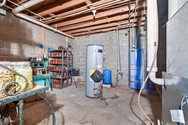 320 Jonesville Road, Jonesville, MI 49250