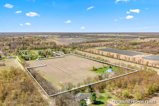 320 Jonesville Road, Jonesville, MI 49250