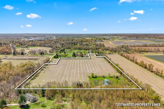 320 Jonesville Road, Jonesville, MI 49250