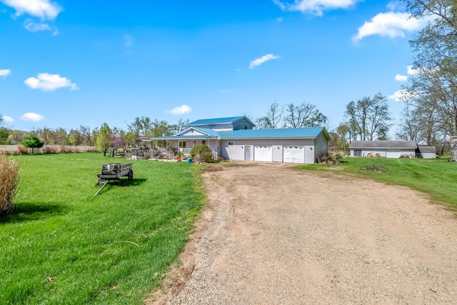320 Jonesville Road, Jonesville, MI 49250