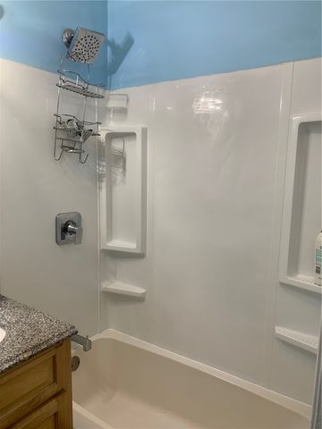 14 Grafton Street, Newport, RI 02840