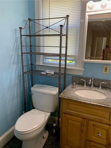 14 Grafton Street, Newport, RI 02840