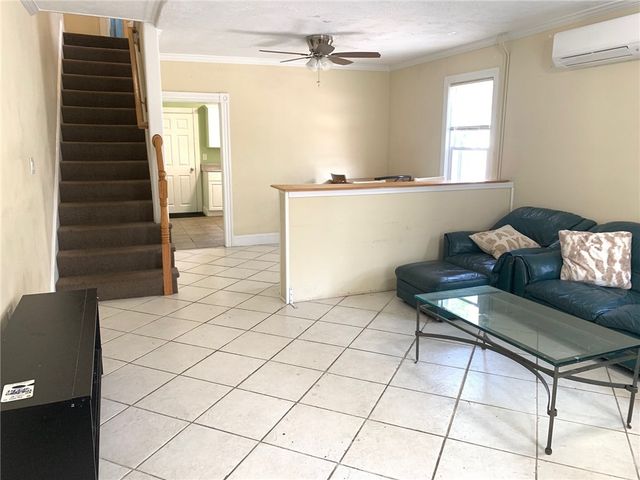 14 Grafton Street, Newport, RI 02840