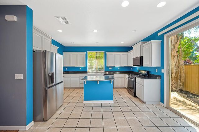 3312 San Vicente Rd, West Sacramento, CA 95691