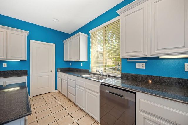 3312 San Vicente Rd, West Sacramento, CA 95691