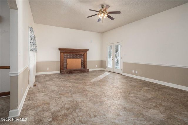 606 Cherry Road, Washington, NC 27889