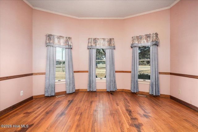 606 Cherry Road, Washington, NC 27889