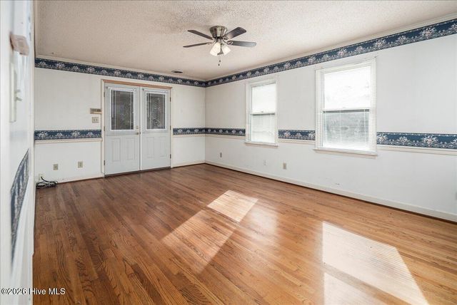 606 Cherry Road, Washington, NC 27889