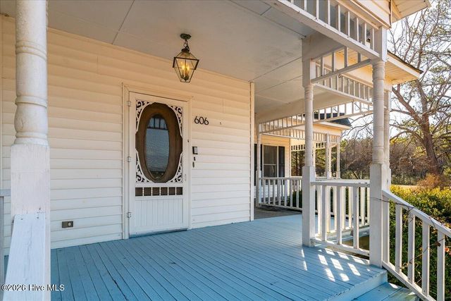 606 Cherry Road, Washington, NC 27889