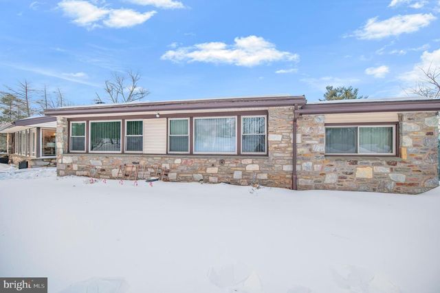 2409 ASHBOURNE RD, Wyncote, PA 19095